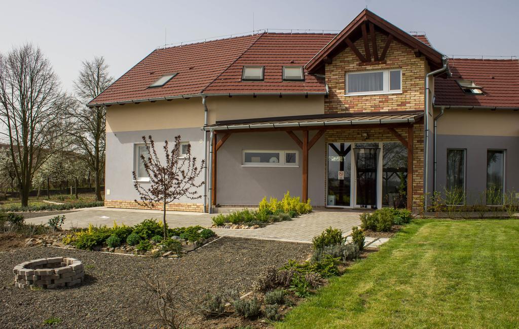 Horpacsi Europa Piheno Koezpont Hotel Екстериор снимка
